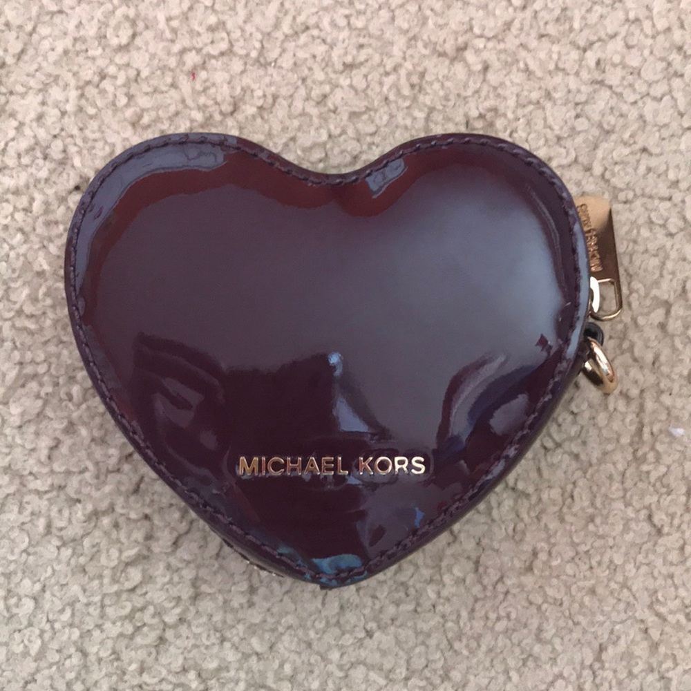 Michael Kors Heart Change Purse